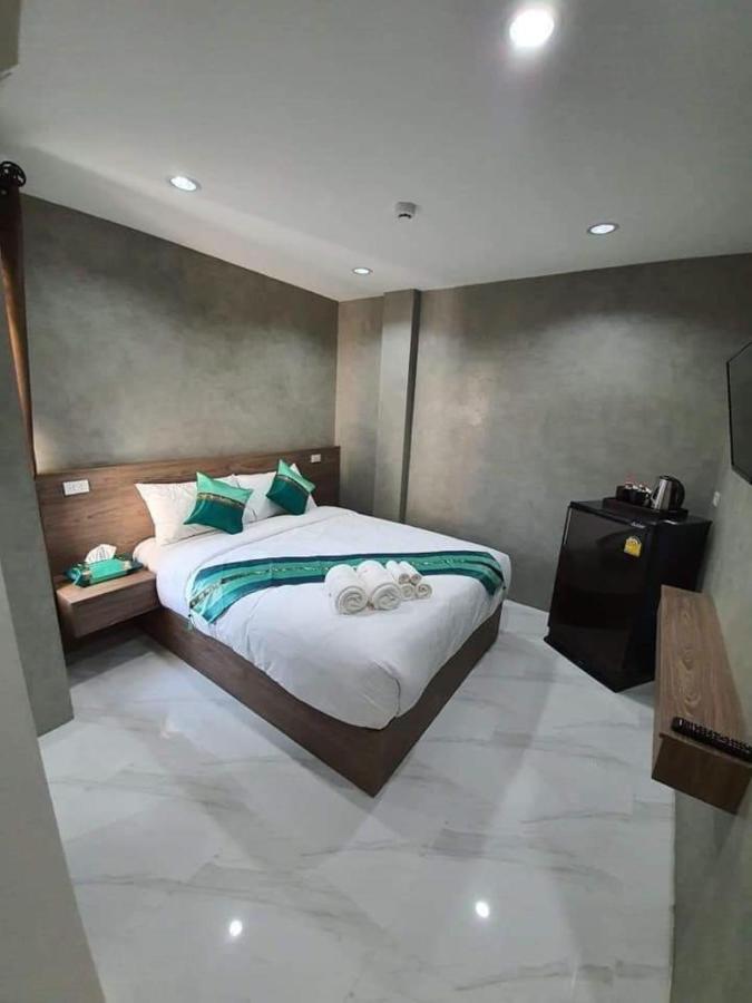 เผือกแต้ม บูทิก โฮเทล Hotel เชียงใหม่ ภายนอก รูปภาพ